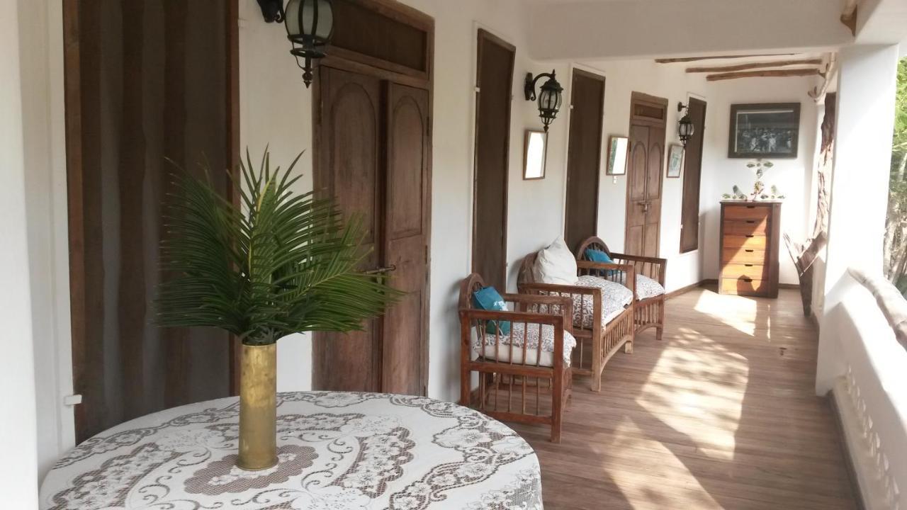 Mami Wata House Panzió Kwale Kültér fotó