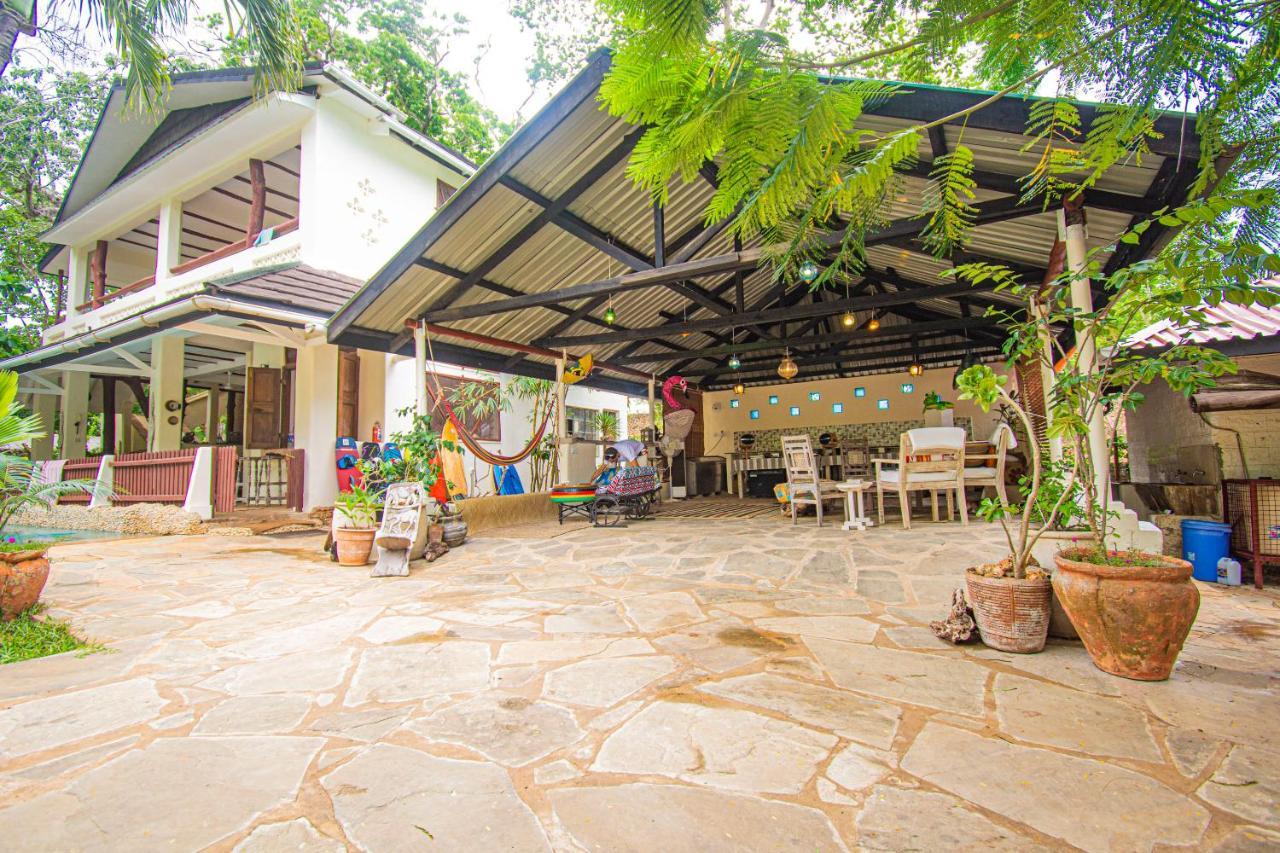 Mami Wata House Panzió Kwale Kültér fotó