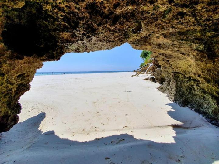 Mami Wata House Panzió Kwale Kültér fotó
