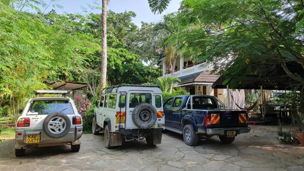 Mami Wata House Panzió Kwale Kültér fotó